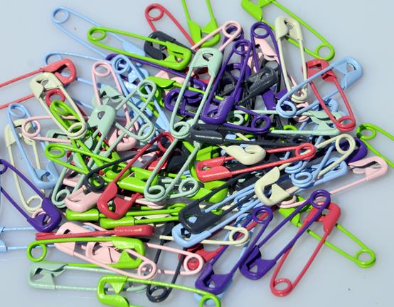 Bunte farbige Sicherheitsnadeln
